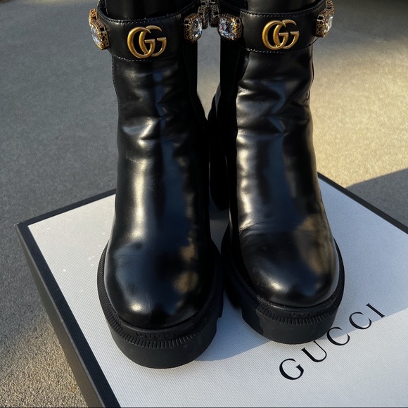 Gucci Leather Ankle Boots with Belt - Picture 2 of 9